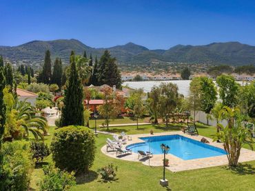 Villa mit Pool zum Verkauf in Calle taralpe 94