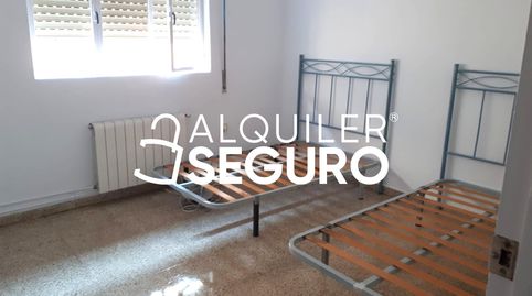 Foto 5 de Piso de alquiler en Pintor Murillo, Baza, Granada