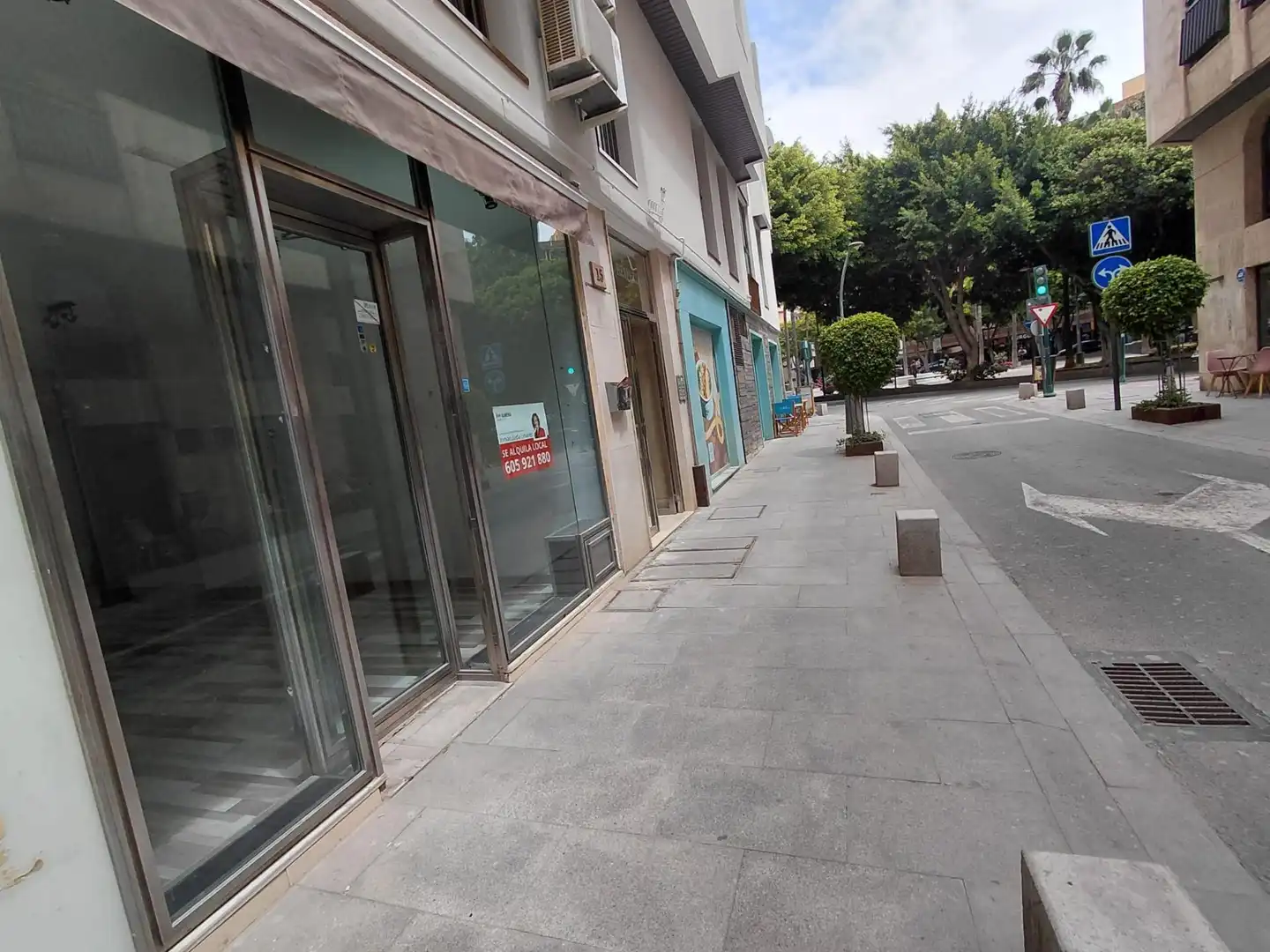 Local comercial en alquiler en Calle General Segura, imagen 2