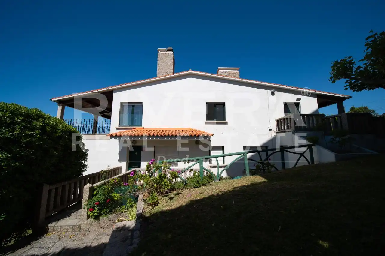 Vista exterior de Piso en venta en Sanxenxo con Calefacción y Terraza