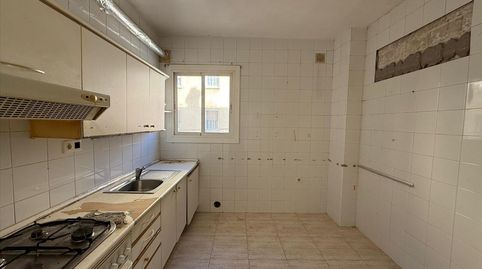 Foto 5 de Piso en venta en Calle Sts Celi I Rustic, Eixample - Horta Capallera, Figueres