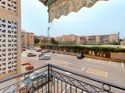 Vista exterior de Pis en venda en Alicante / Alacant amb Moblat i Balcó