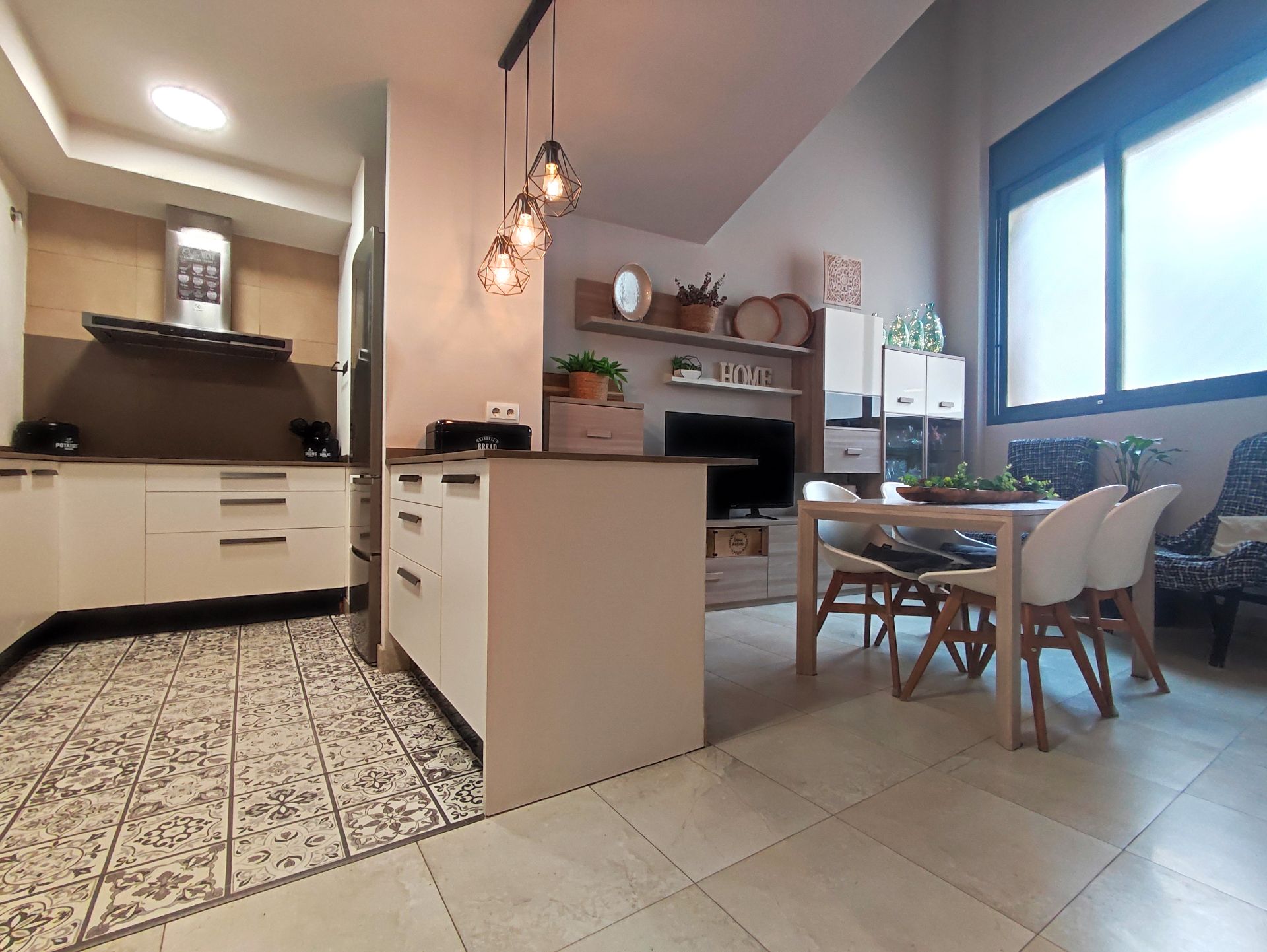 Cuina de Casa o xalet en venda en Badalona amb Aire condicionat, Calefacció i Terrassa