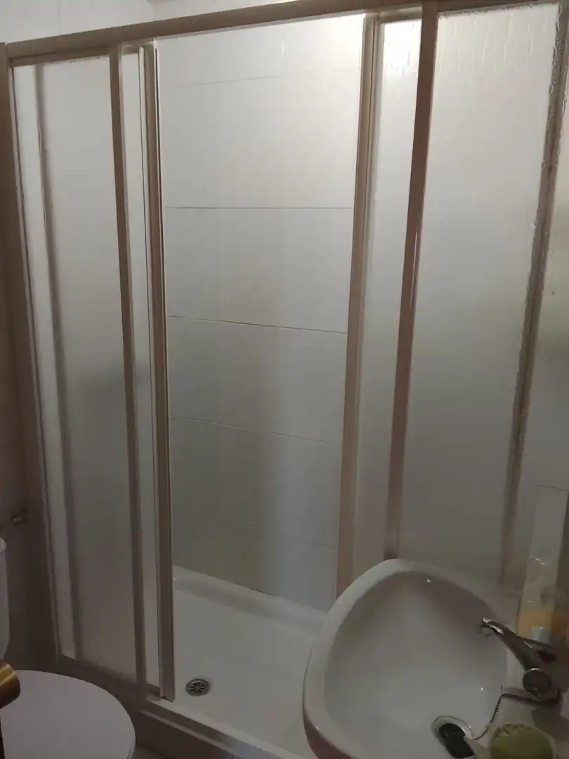 Bathroom of Flat for sale in Madrigal de la Vera  with Furnished