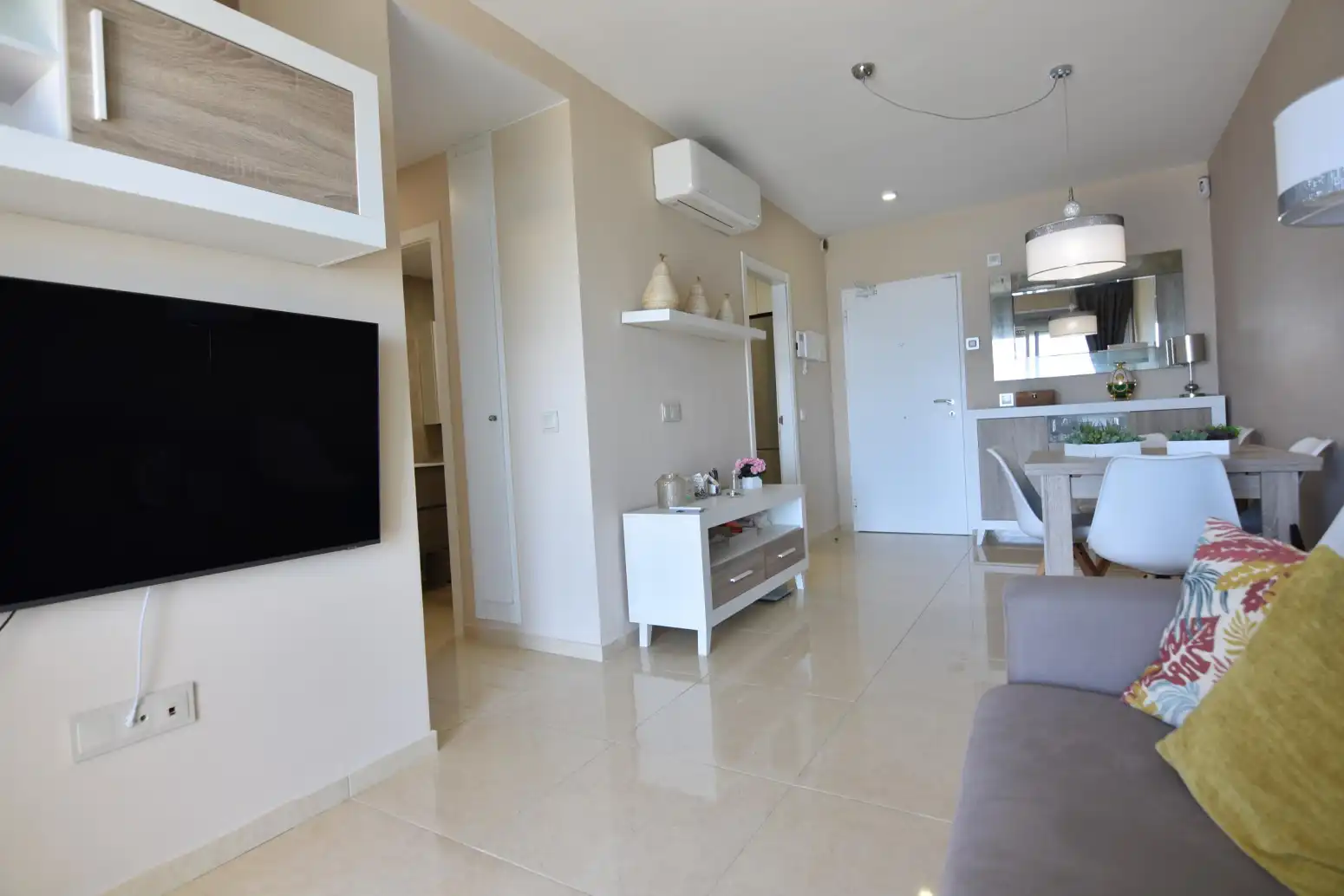 Living room of Flat for sale in Oropesa del Mar / Orpesa  with Air Conditioner, Heating and Private garden