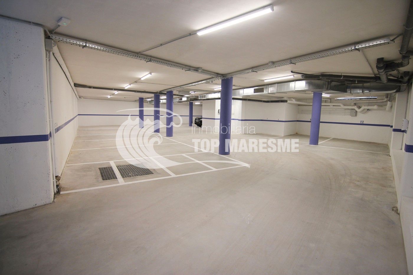 Garage to rent in N-152a, 236