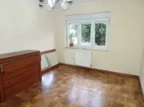 Dormitori de Pis de lloguer en Gijón  amb Calefacció, Parquet i Rentadora
