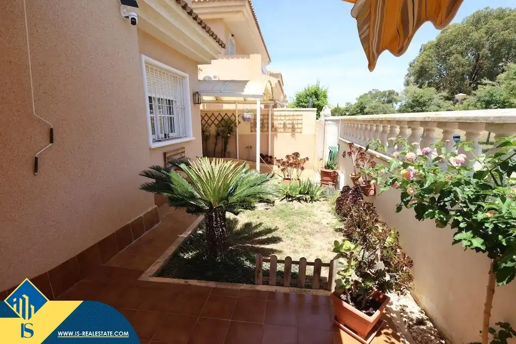 Detached house with pool for sale in Los Balcones - Los Altos, imagen 19