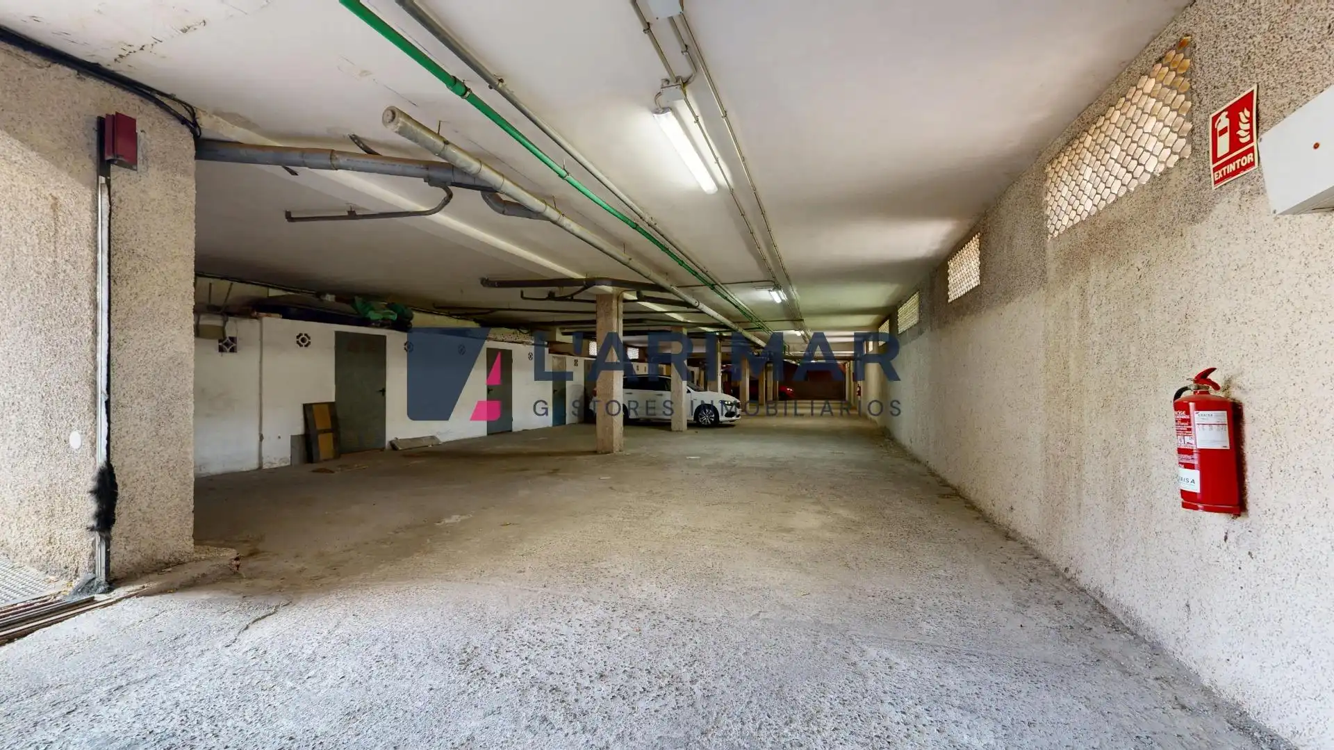 Parking de Piso en venta en Sant Joan d'Alacant con Aire acondicionado, Terraza y Trastero