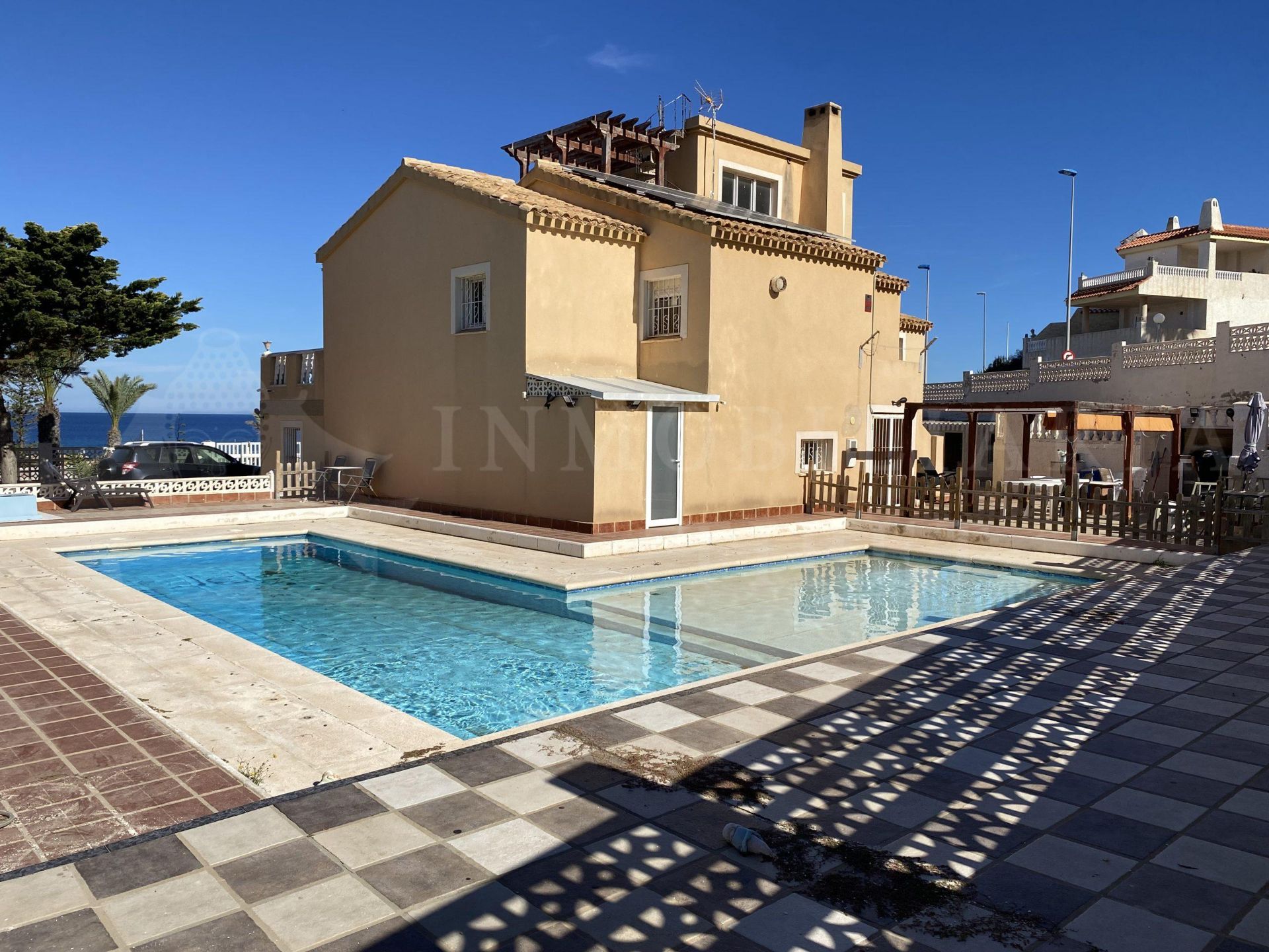 Piscina de Casa o xalet en venda en La Manga del Mar Menor amb Aire condicionat, Calefacció i Jardí privat