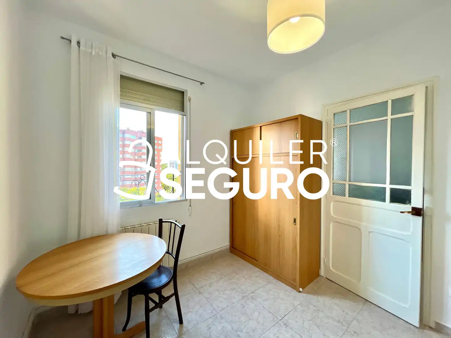 Bedroom of Flat for rent in Madrid  with Heating and Furnished