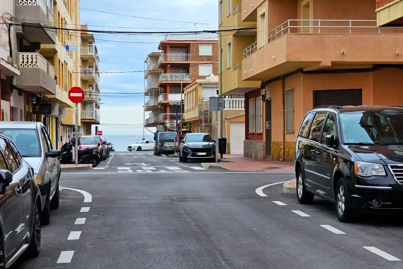 Vista exterior de Àtic en venda en Torrevieja amb Aire condicionat, Calefacció i Moblat