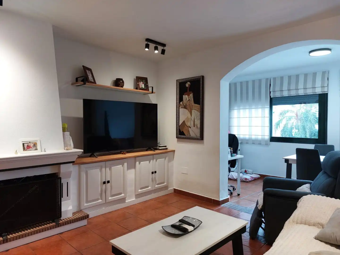 Living room of Detached homes for sale in Benahavís  with Air Conditioner, Heating and Private garden