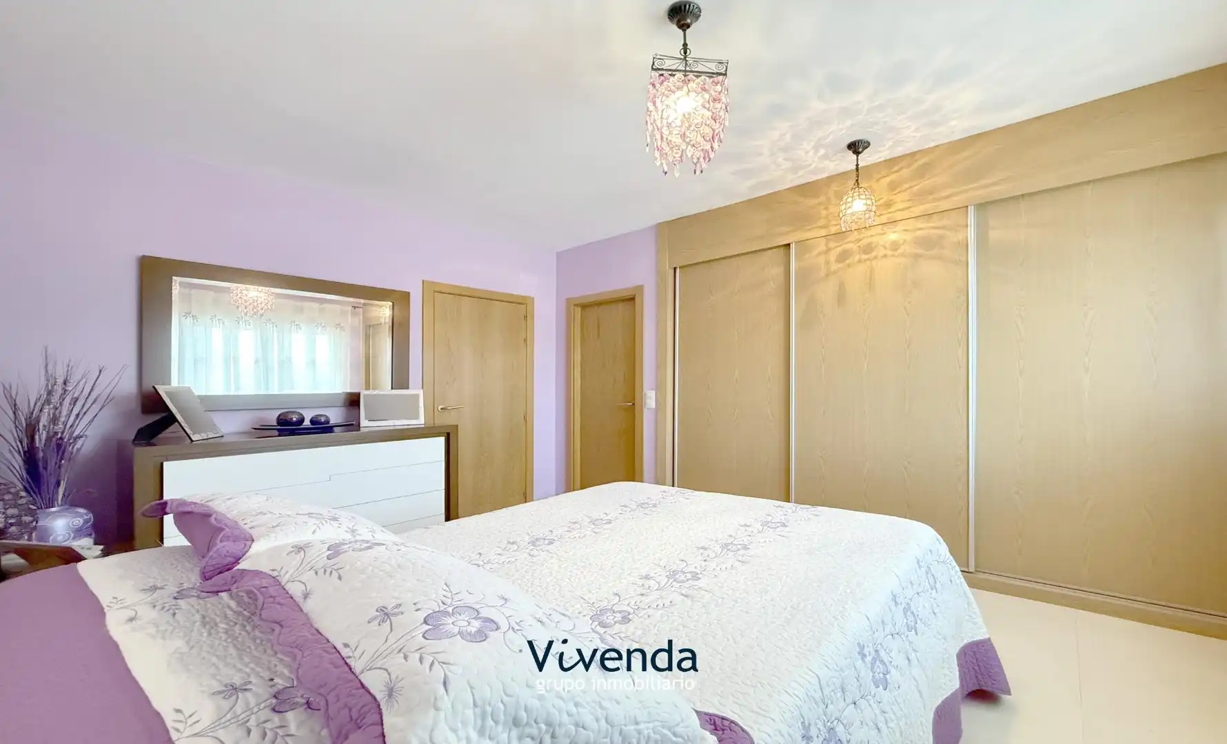Habitación de Casa adosada en venta en Cedillo del Condado con Calefacción, Terraza y Trastero