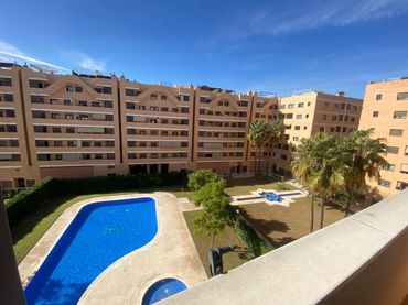 Piso en venta en Carrer de Bernat Torroja