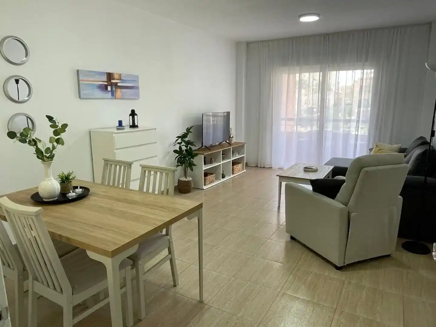 Sala d'estar de Pis de lloguer en Roquetas de Mar ciudad