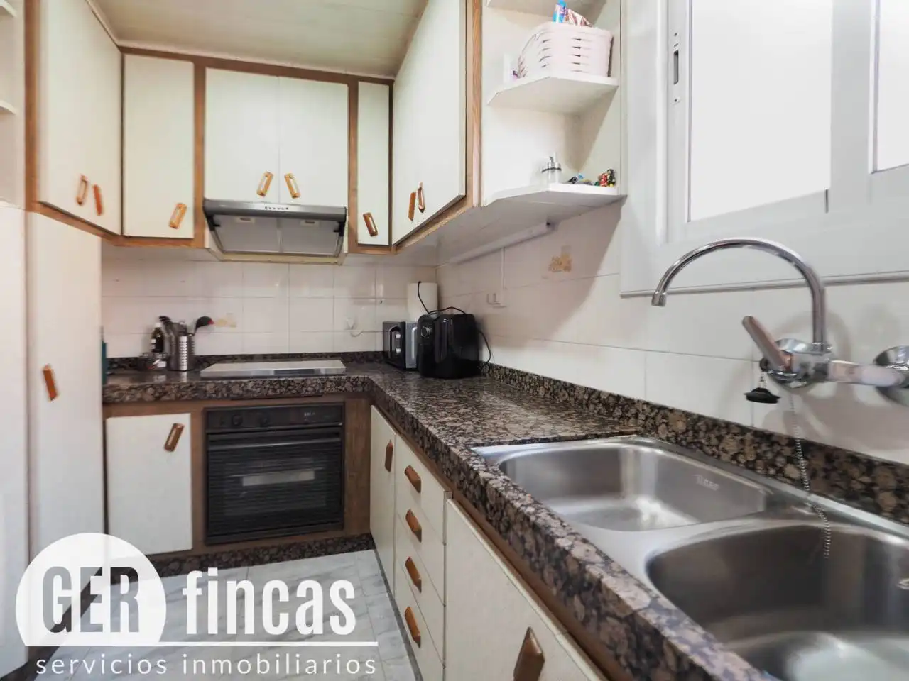 Kitchen of Flat for sale in Sud