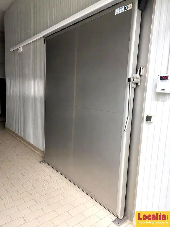 Nave industrial en venta en Cartes
