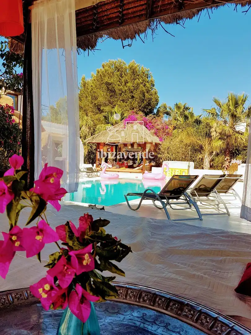 Garden of Houses for sale in Santa Eulària des Riu  with Air Conditioner, Private garden and Terrace