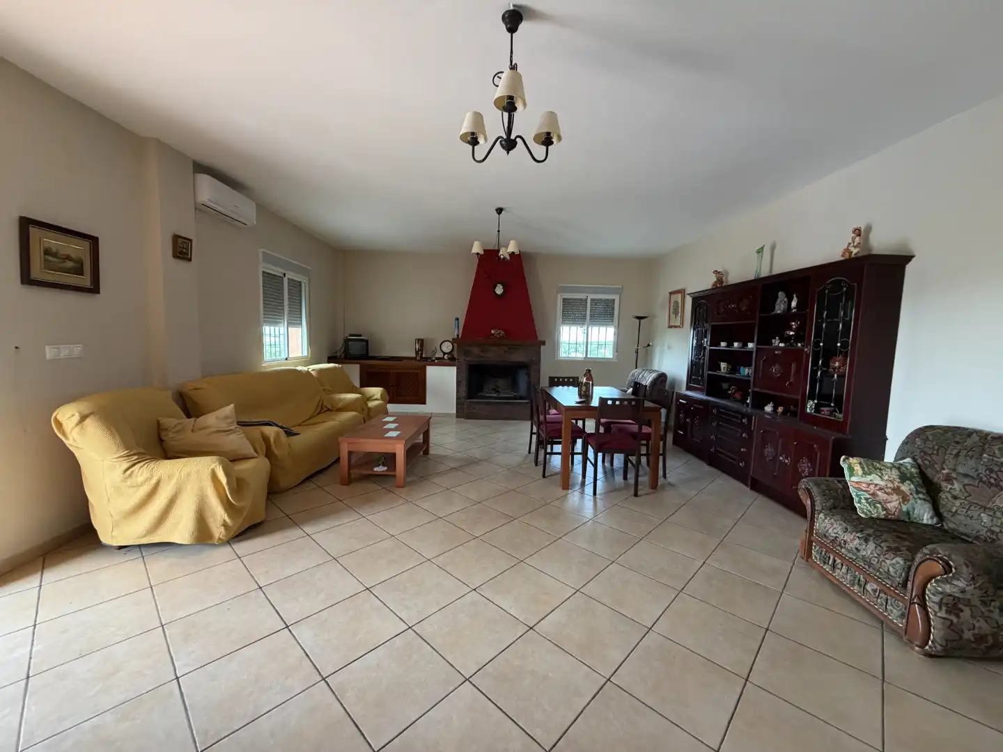 Living room of Houses for sale in Úbeda  with Air Conditioner, Private garden and Terrace