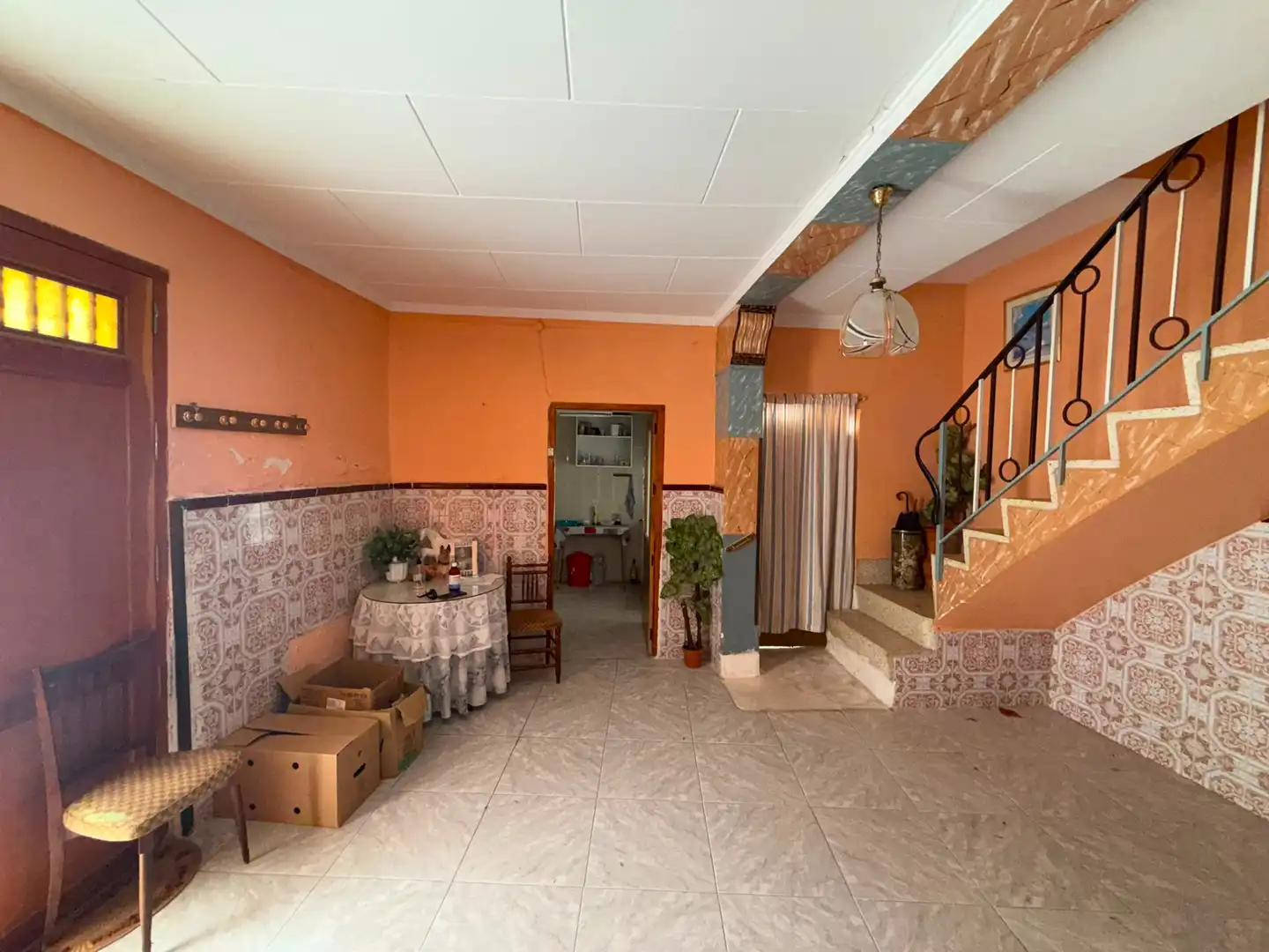 Houses for sale in La Solana    with Storage room