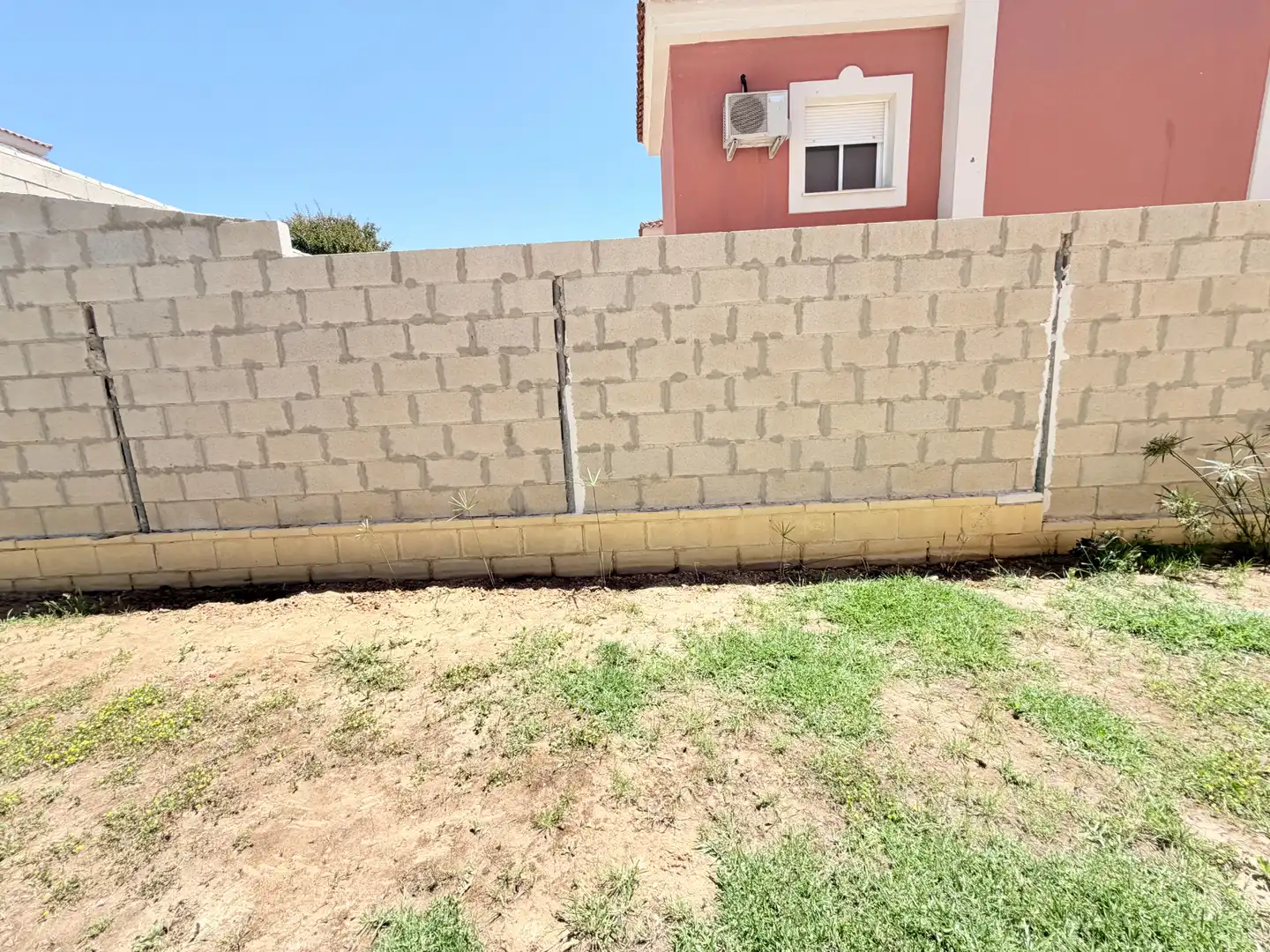 Casa adosada en venta en Calle las Marismas, Salteras