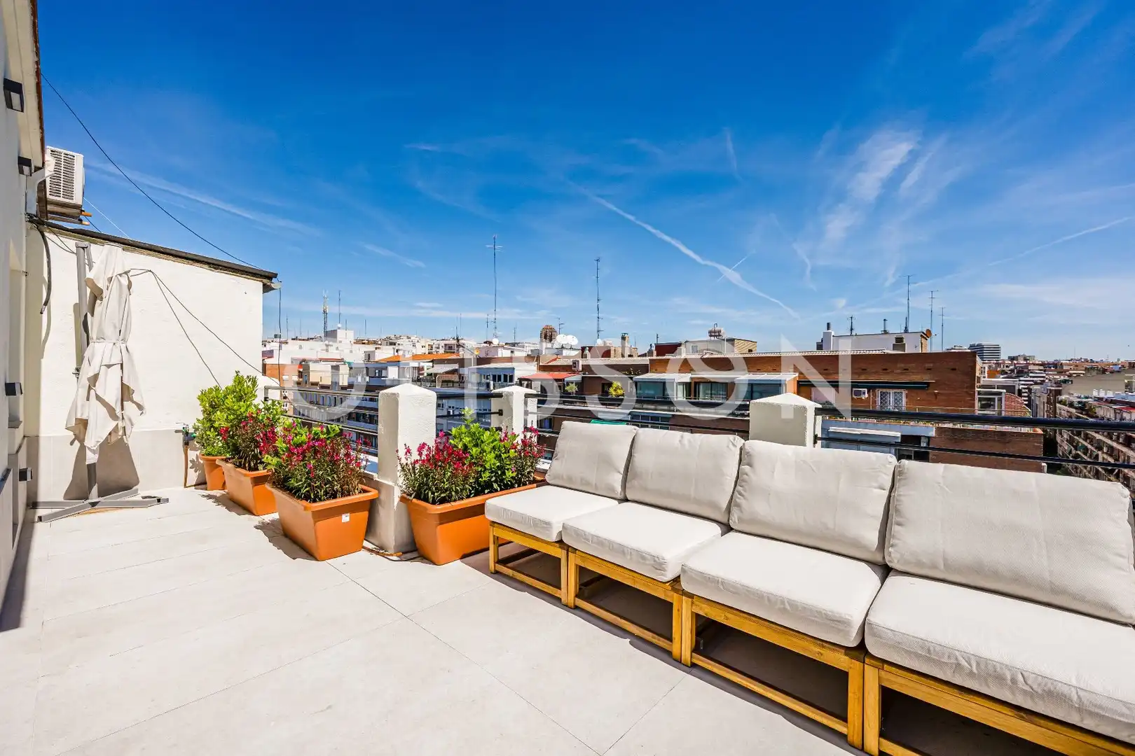 Terraza de Piso en venta en Madrid con Aire acondicionado, Calefacción y Jardín privado