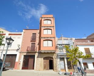 Vista exterior de Casa adosada en venda en Xert / Chert amb Terrassa i Balcó