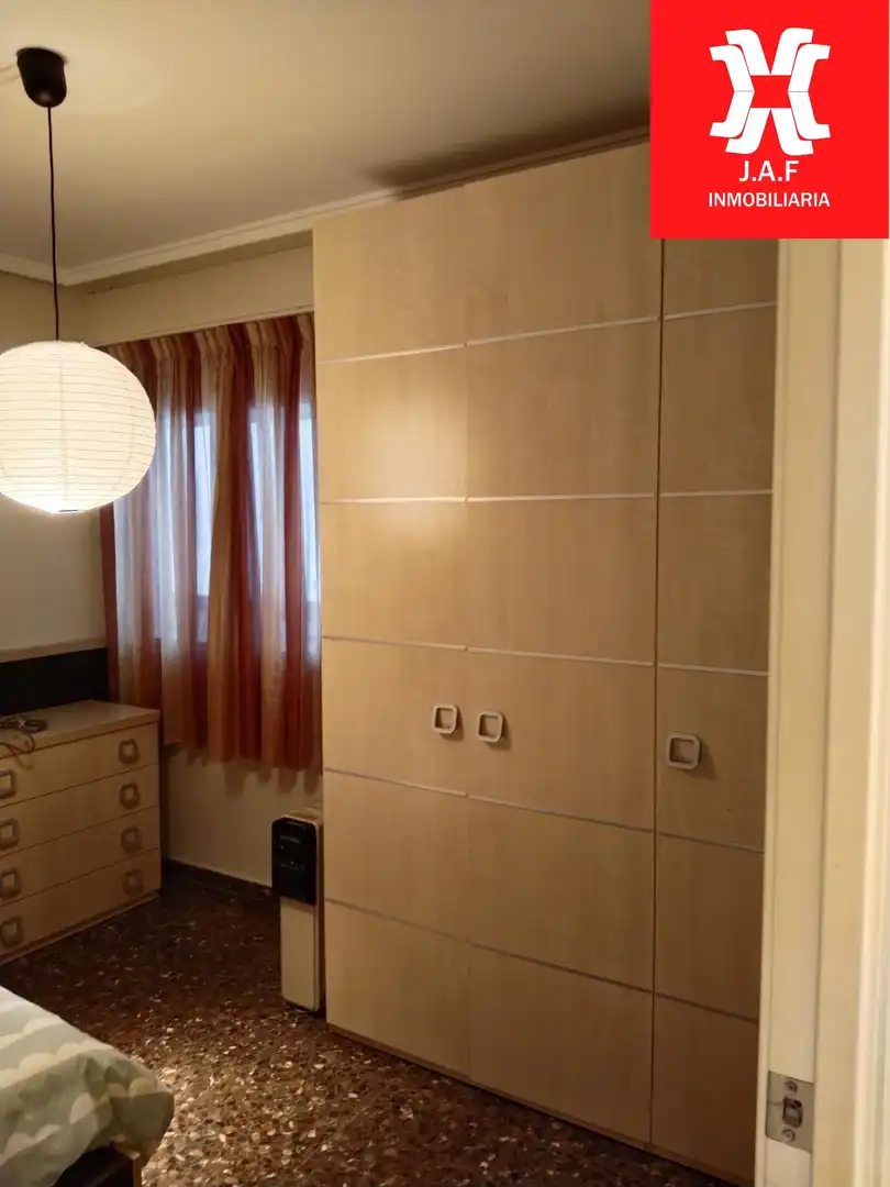 Habitación de Piso en venta en Valencia con Aire acondicionado y Balcón