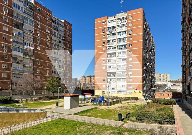 Piso en Alquiler en De Mondariz en Pilar