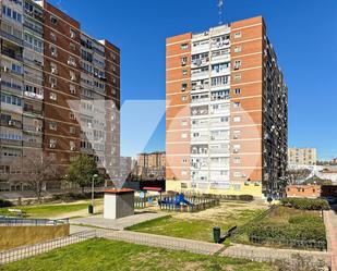 Exterior view of Flat to rent in  Madrid Capital  with Air Conditioner and Heating