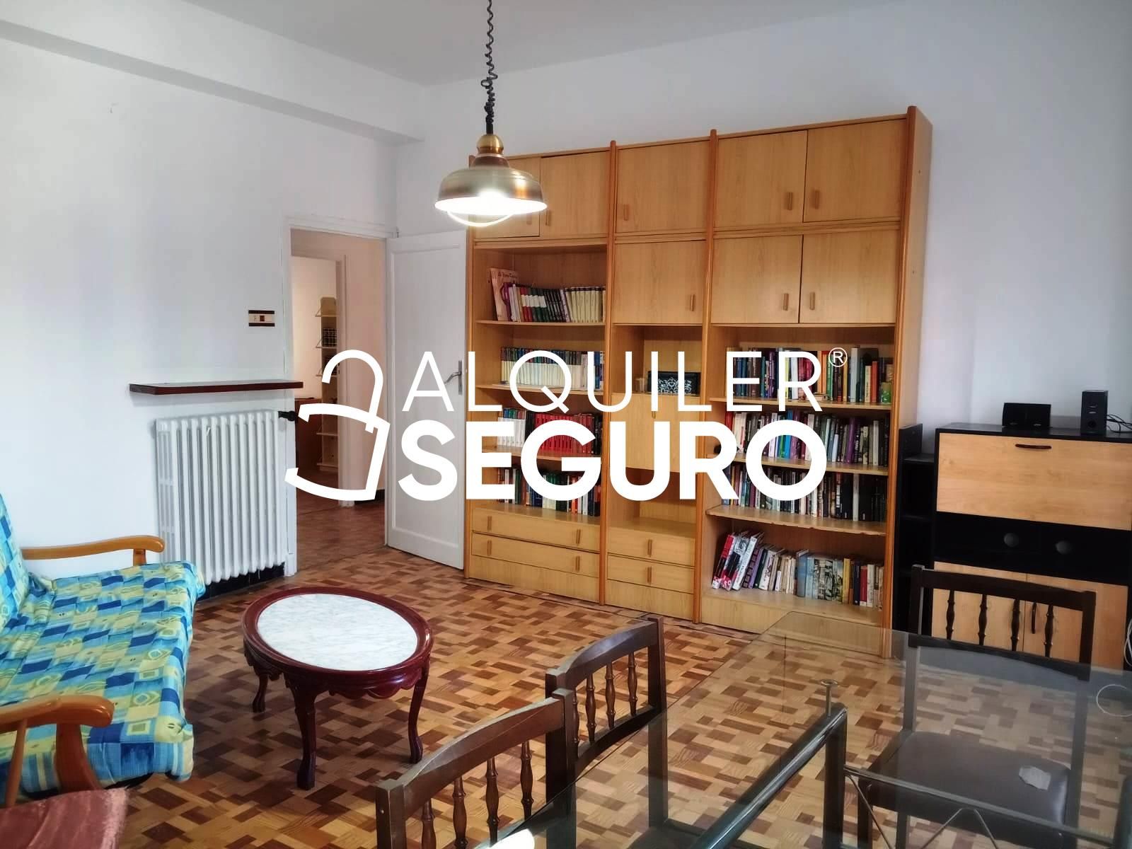 Living room of Flat to rent in Valladolid Capital  with Heating, Terrace and Furnished