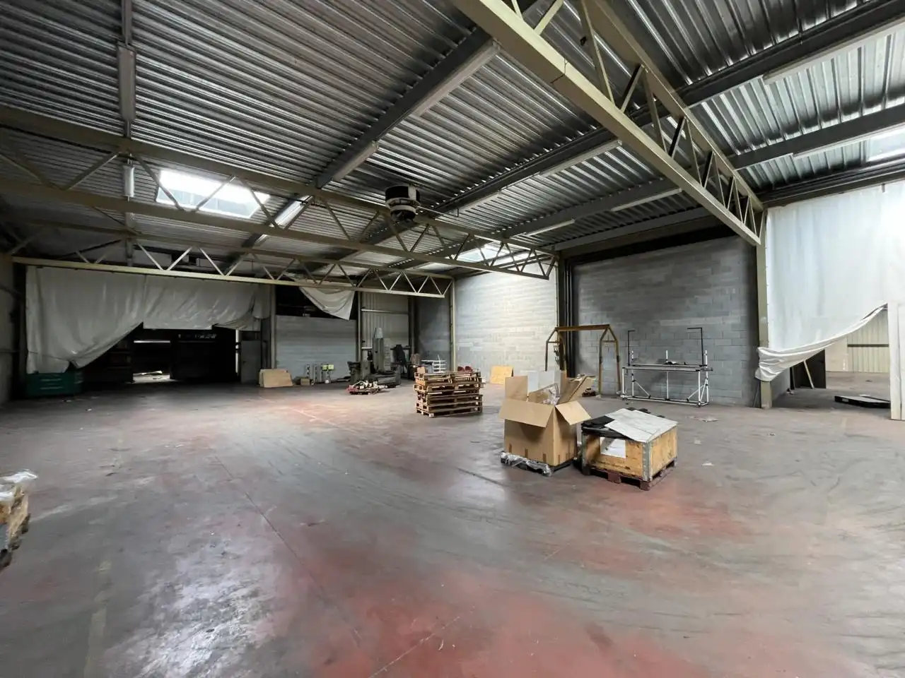 Nave industrial en venta en Manlleu con Alarma