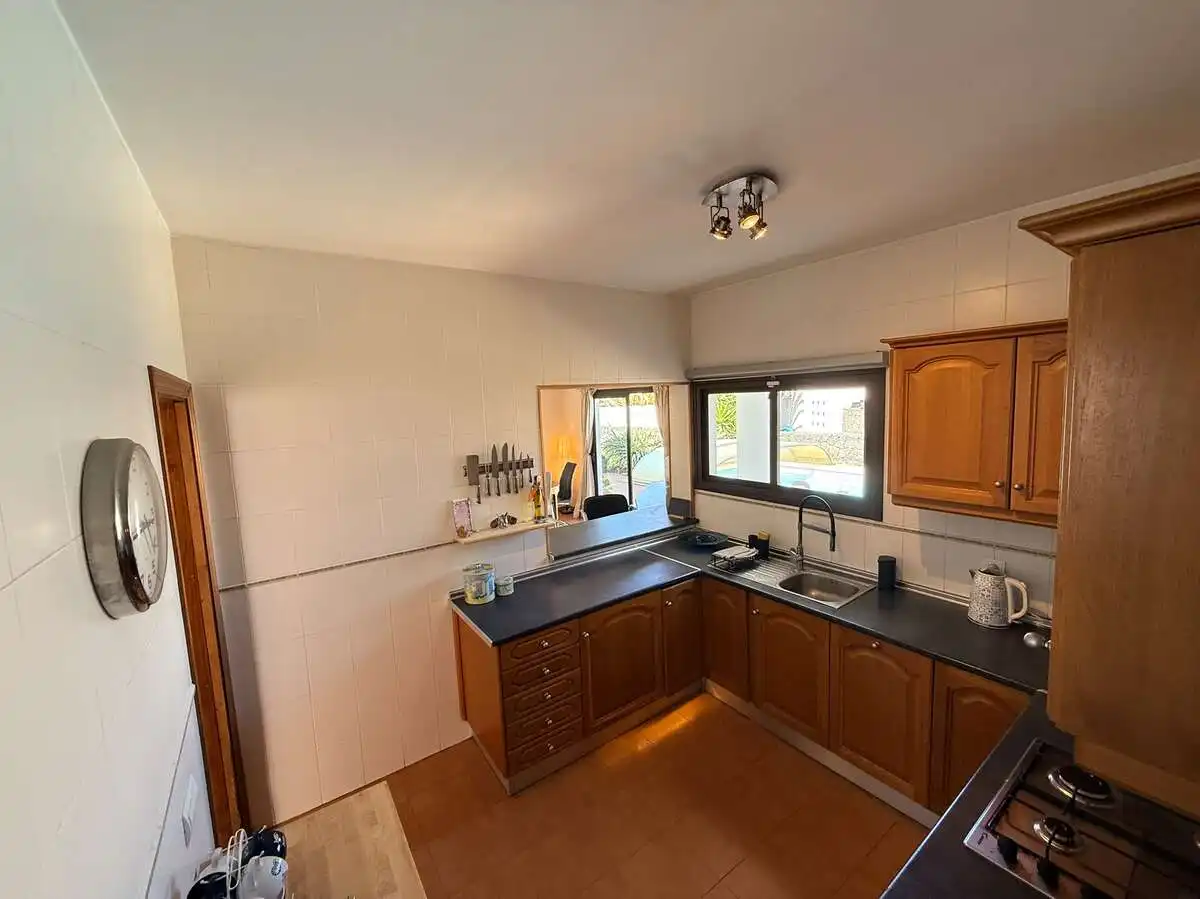 Cocina de Casa o chalet en venta en Yaiza con Aire acondicionado, Jardín privado y Piscina