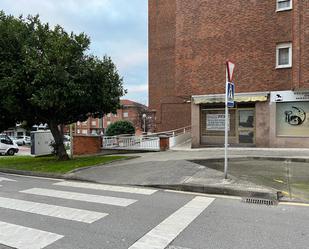 Vista exterior de Local de lloguer en Avilés