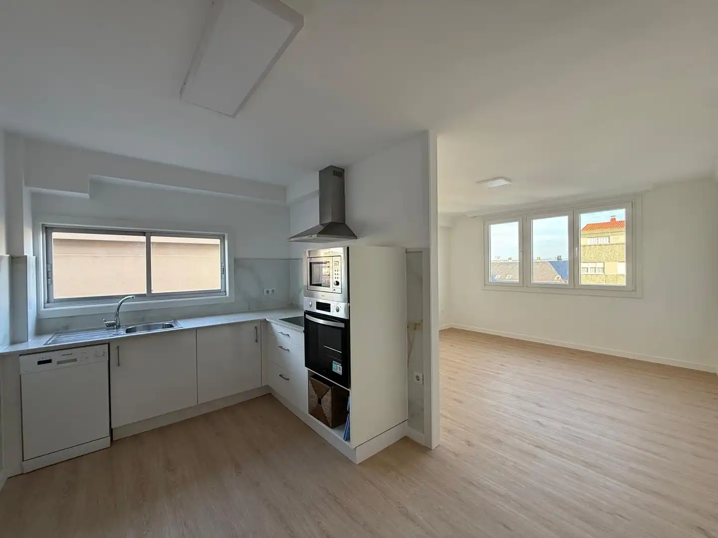 Cuina de Apartament en venda en A Coruña Capital  amb Traster