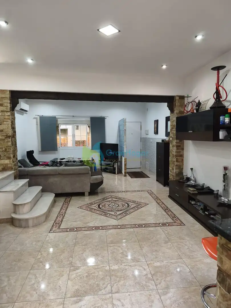 Casa o xalet en venda en Sevilla amb Traster, Moblat i Balcó