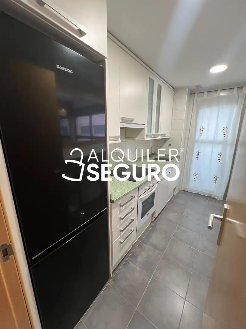 Küche von Wohnung zur Miete in Madrid mit Klimaanlage, Heizung und Terrasse