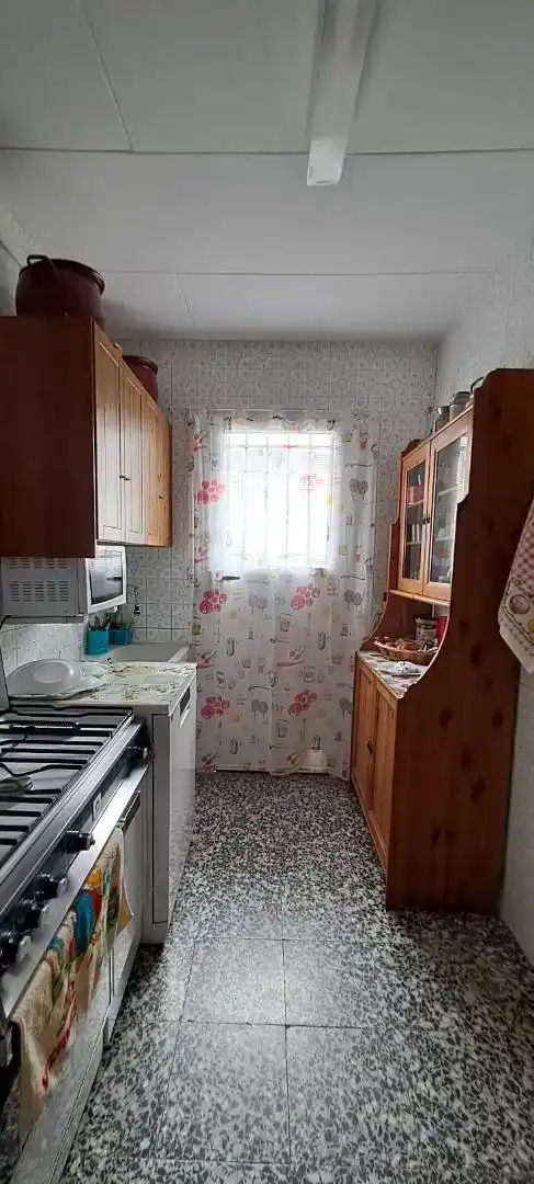Cocina de Piso en venta en Maello con Jardín privado, Trastero y Microondas