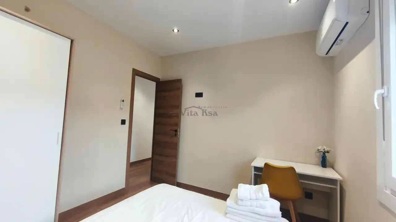 Habitación de Piso de alquiler en Ourense Capital  con Calefacción, Amueblado y Balcón