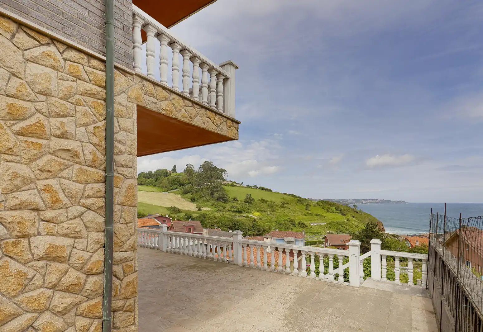 Terraza de Casa o chalet en venta en Carreño con Calefacción, Jardín privado y Terraza