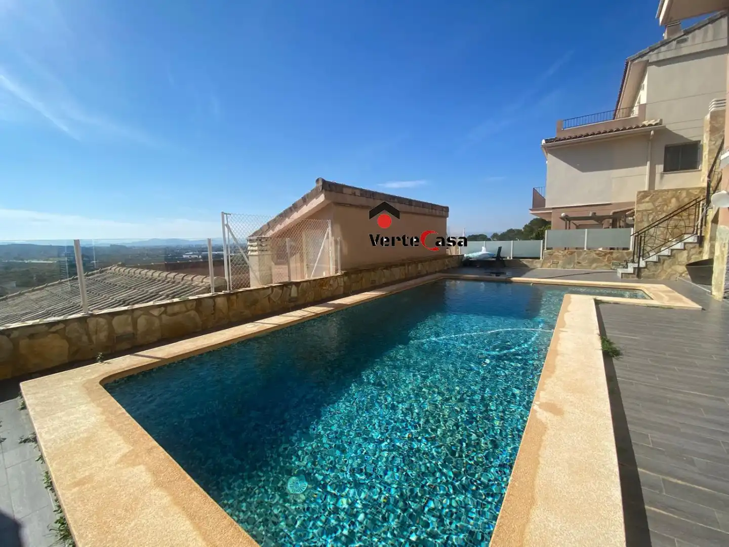 Schwimmbecken von Haus oder Chalet zum Verkauf in Alzira mit Klimaanlage, Heizung und Parkett