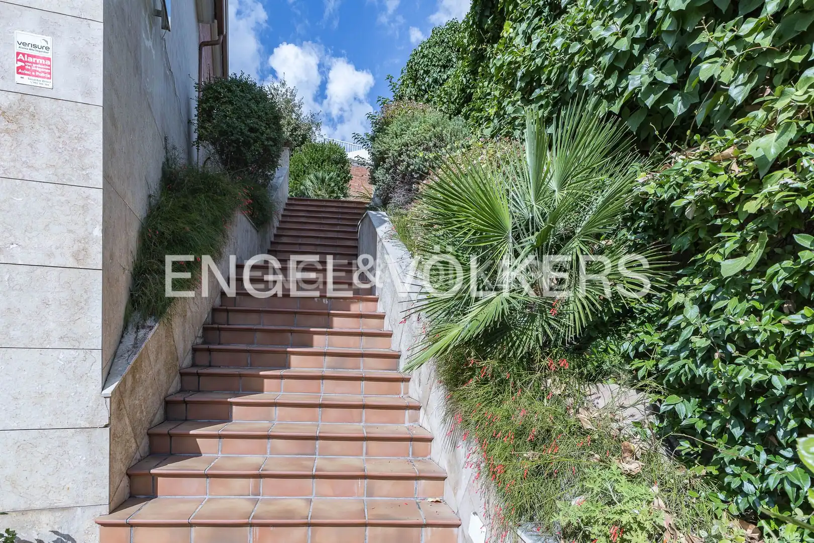 Exterior view of Houses for sale in Sant Boi de Llobregat  with Air Conditioner, Heating and Private garden