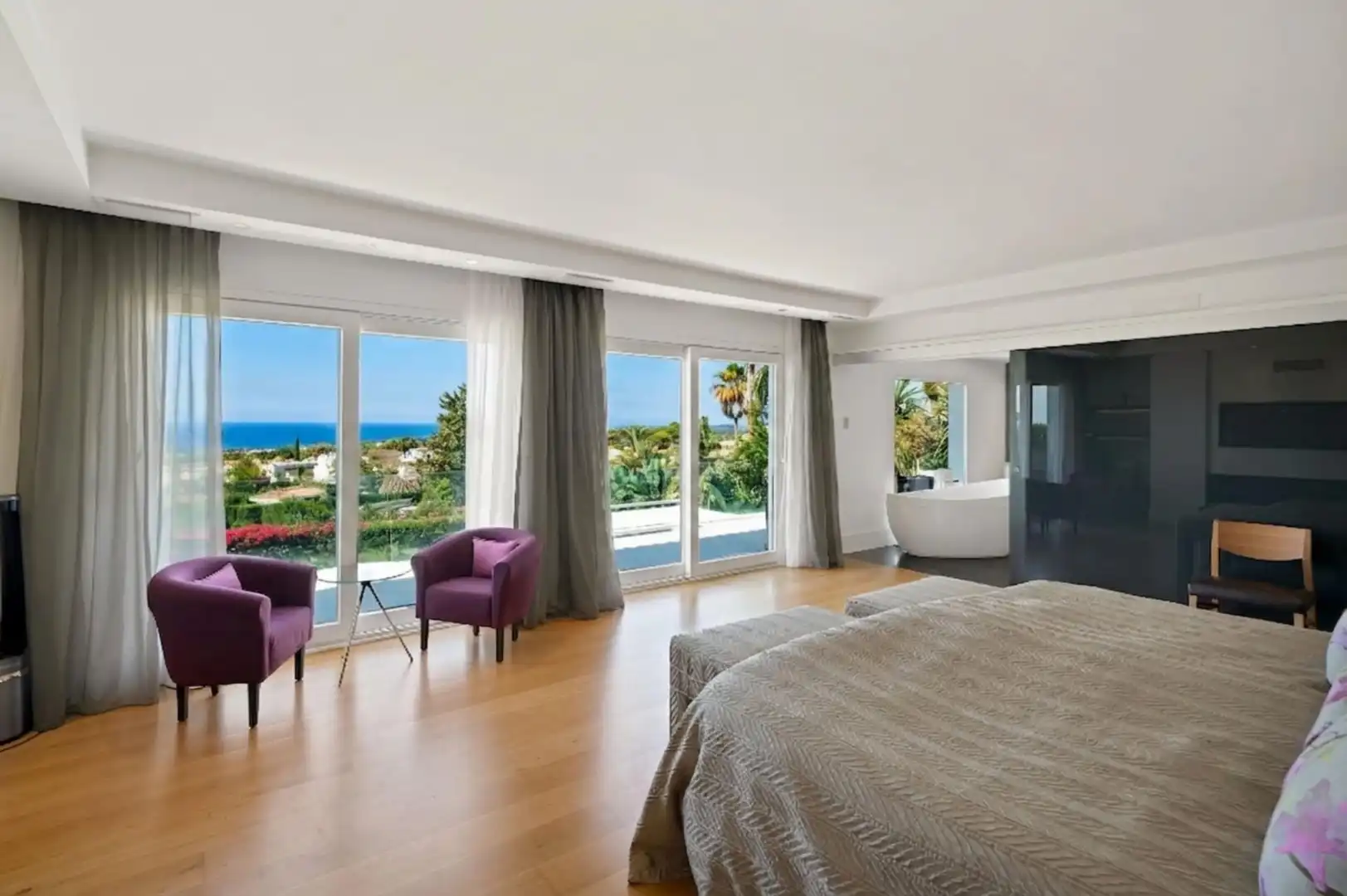 Habitación de Casa o chalet en venta en Marbella con Calefacción, Jardín privado y Terraza