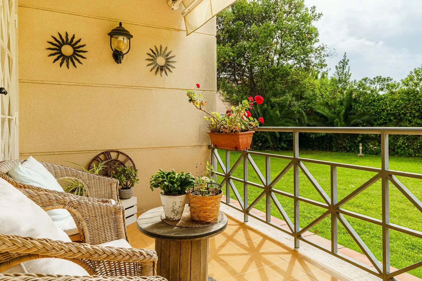 Terrasse von Erdgeschoss zum Verkauf in Sitges mit Heizung, Privatgarten und Terrasse