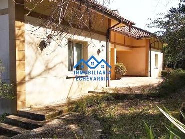 Villa avec piscine à vendre à Mungia