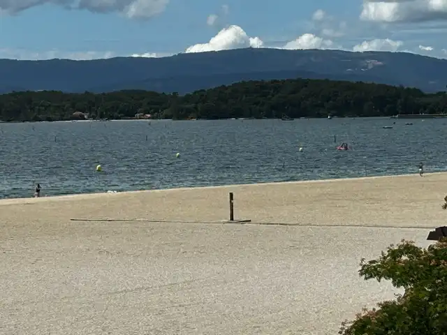 Vista exterior de Àtic en venda en Vilagarcía de Arousa amb Calefacció, Parquet i Terrassa