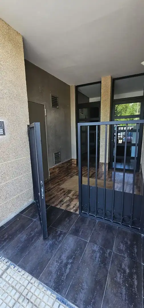 Terraza de Piso en venta en Velilla de San Antonio con Aire acondicionado, Terraza y Trastero