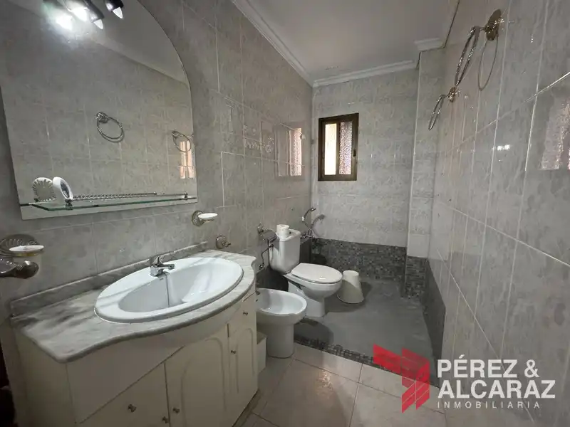 Bathroom of Flat for sale in Palma del Río  with Balcony
