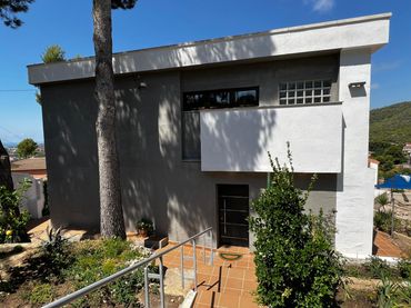 Casa con giardino in vendita a Carrer de la Calma
